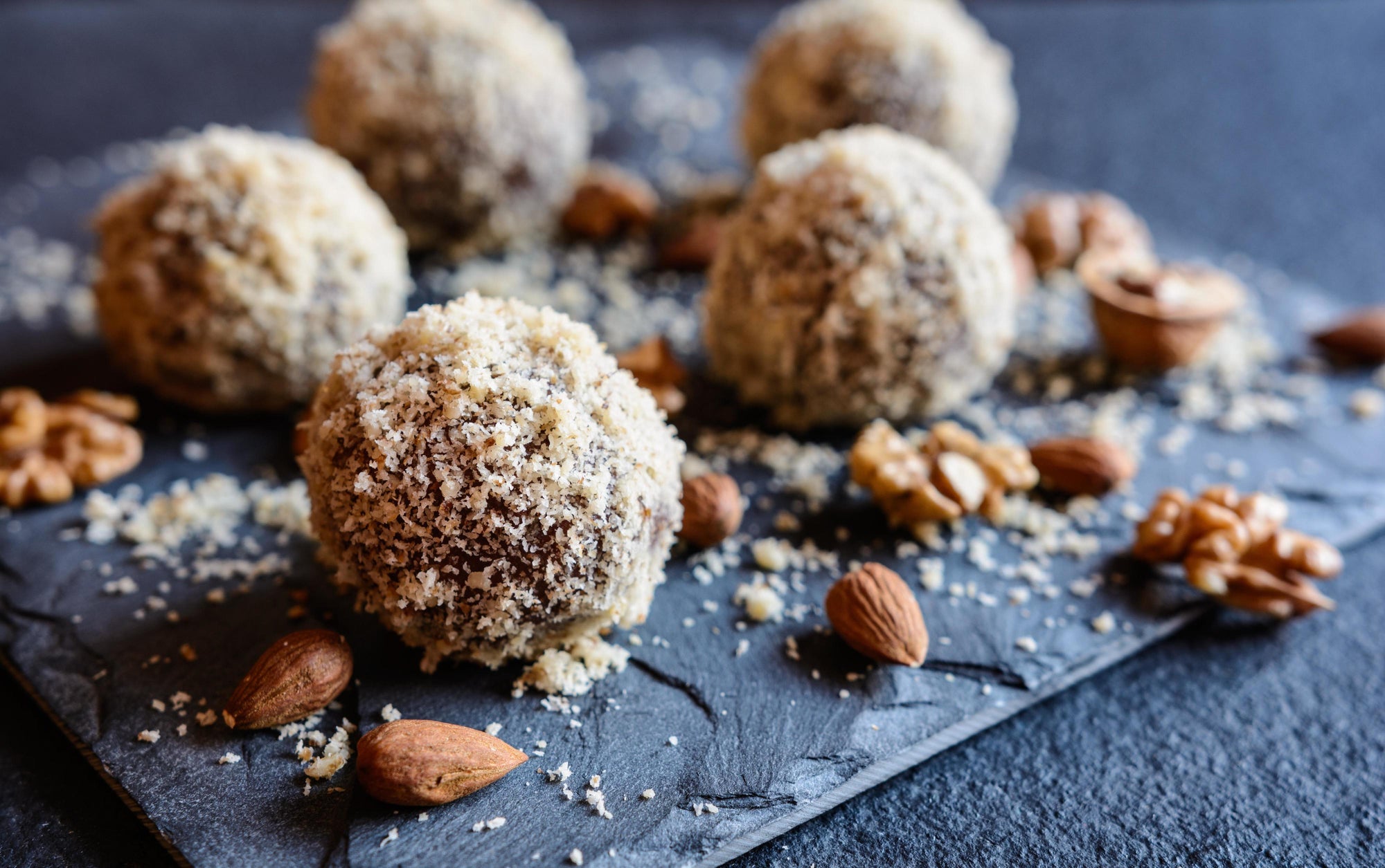 Almond Cookie Bliss Balls Recipe