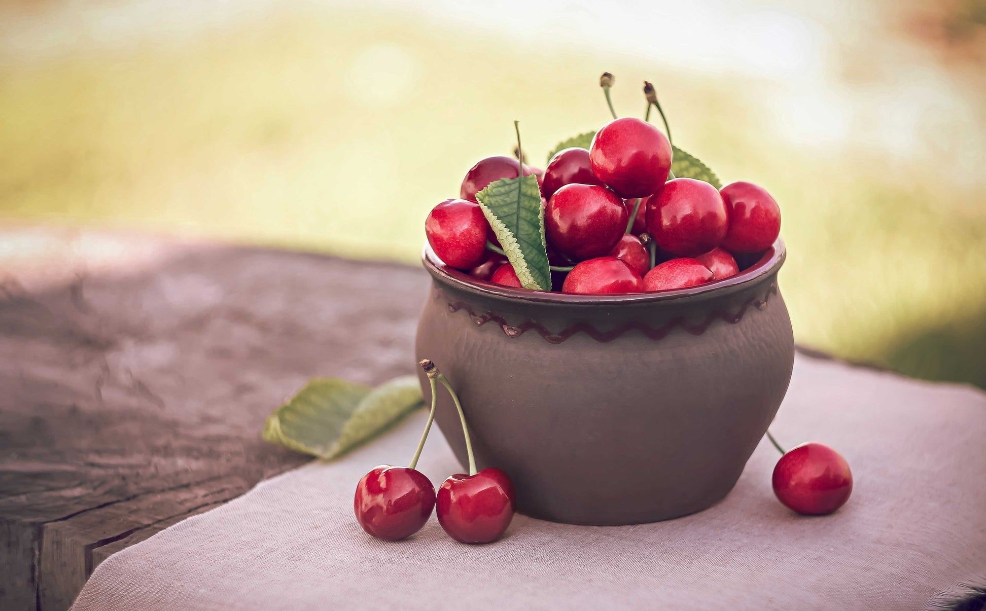 5 Healthy Reasons To Eat Cherries